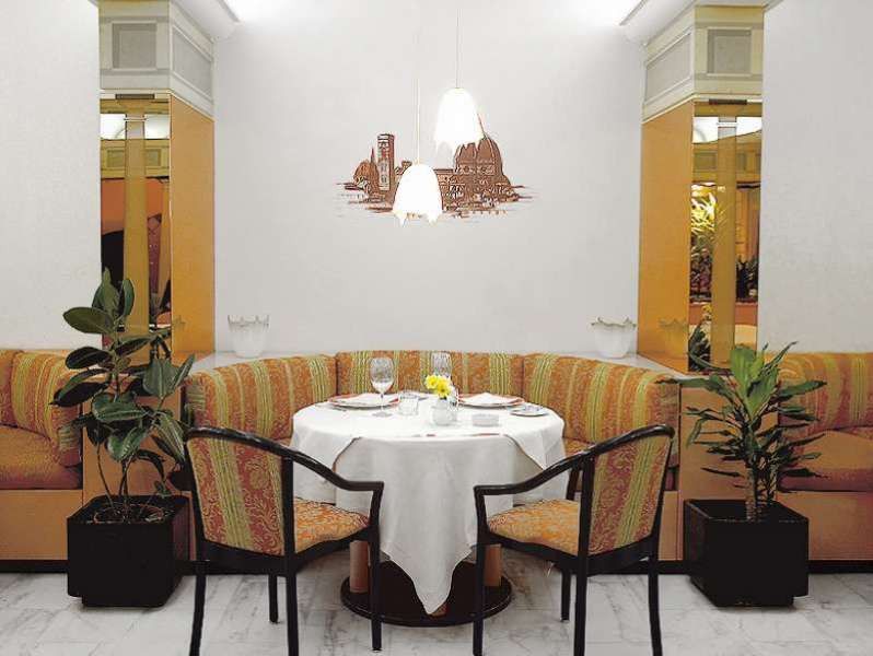 Brunelleschi Hotel Milan Restoran gambar